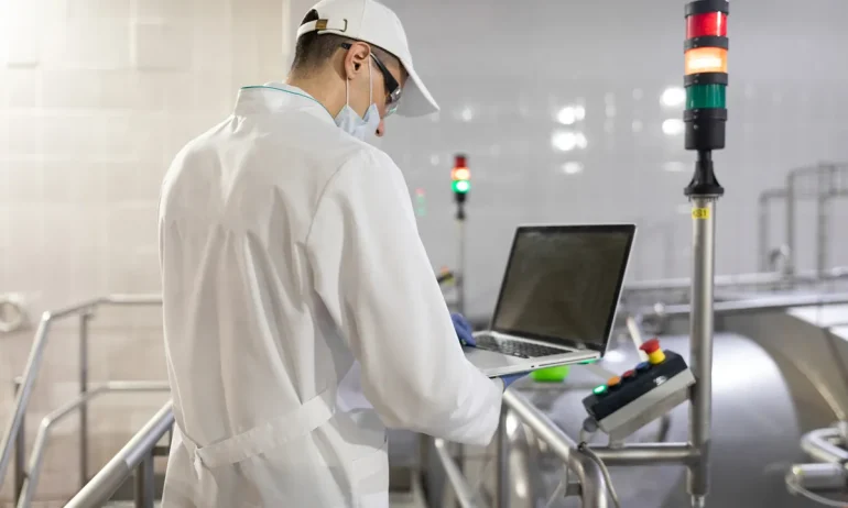 Pesaje y detección de metales: pilares de la seguridad alimentaria y el cumplimiento normativo